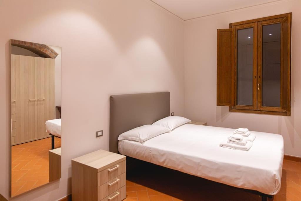 Cozy And Charmin 3Br Apartment Steps By Duomo Firenze Bagian luar foto