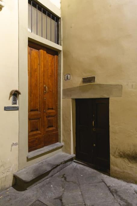 Cozy And Charmin 3Br Apartment Steps By Duomo Firenze Bagian luar foto