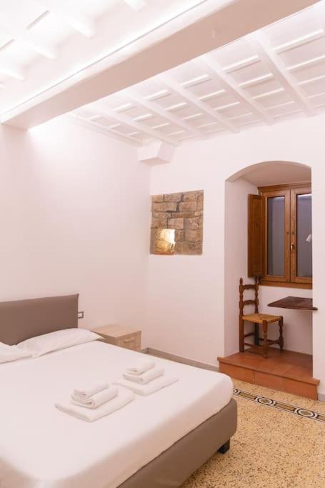 Cozy And Charmin 3Br Apartment Steps By Duomo Firenze Bagian luar foto