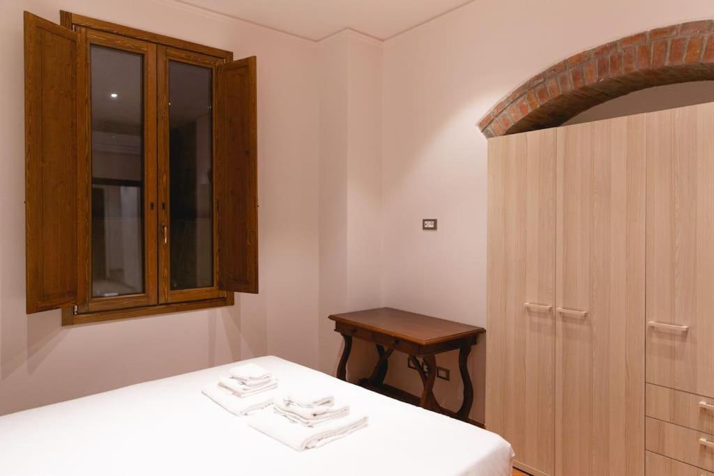 Cozy And Charmin 3Br Apartment Steps By Duomo Firenze Bagian luar foto